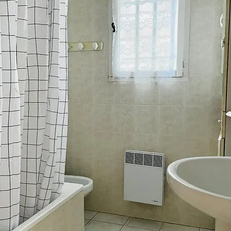 Maison Basque A Espelette, 3 Chambres, 5+2 Pers, Animaux Admis, Internet (Adults Only) Espelette