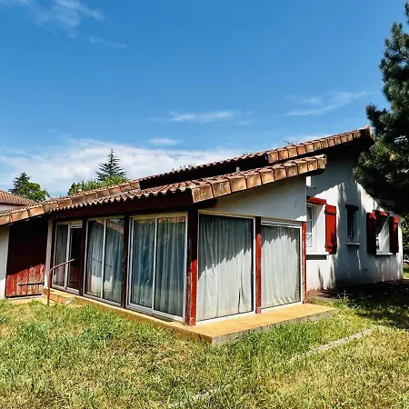 Сasa de vacaciones Maison Basque A Espelette, 3 Chambres, 5+2 Pers, Animaux Admis, Internet (Adults Only) Espelette